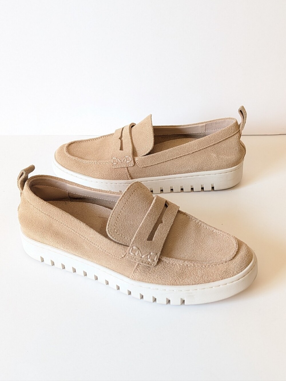 Vionic Uptown Loafers Suede Sand Tan